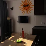 Chodecka Apartment *